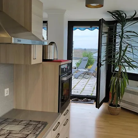 Central Leverkusen Apartment: Two-Bedroom Comfort with Dual Balconies Exterior photo