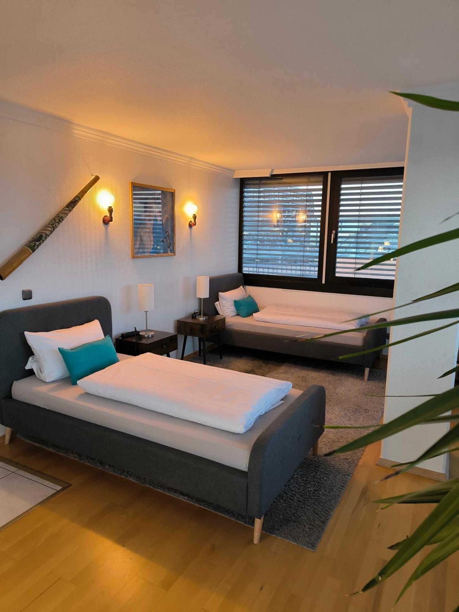 Apartment Apartment: Two-bedroom Comfort With Dual Balconies Leverkusen