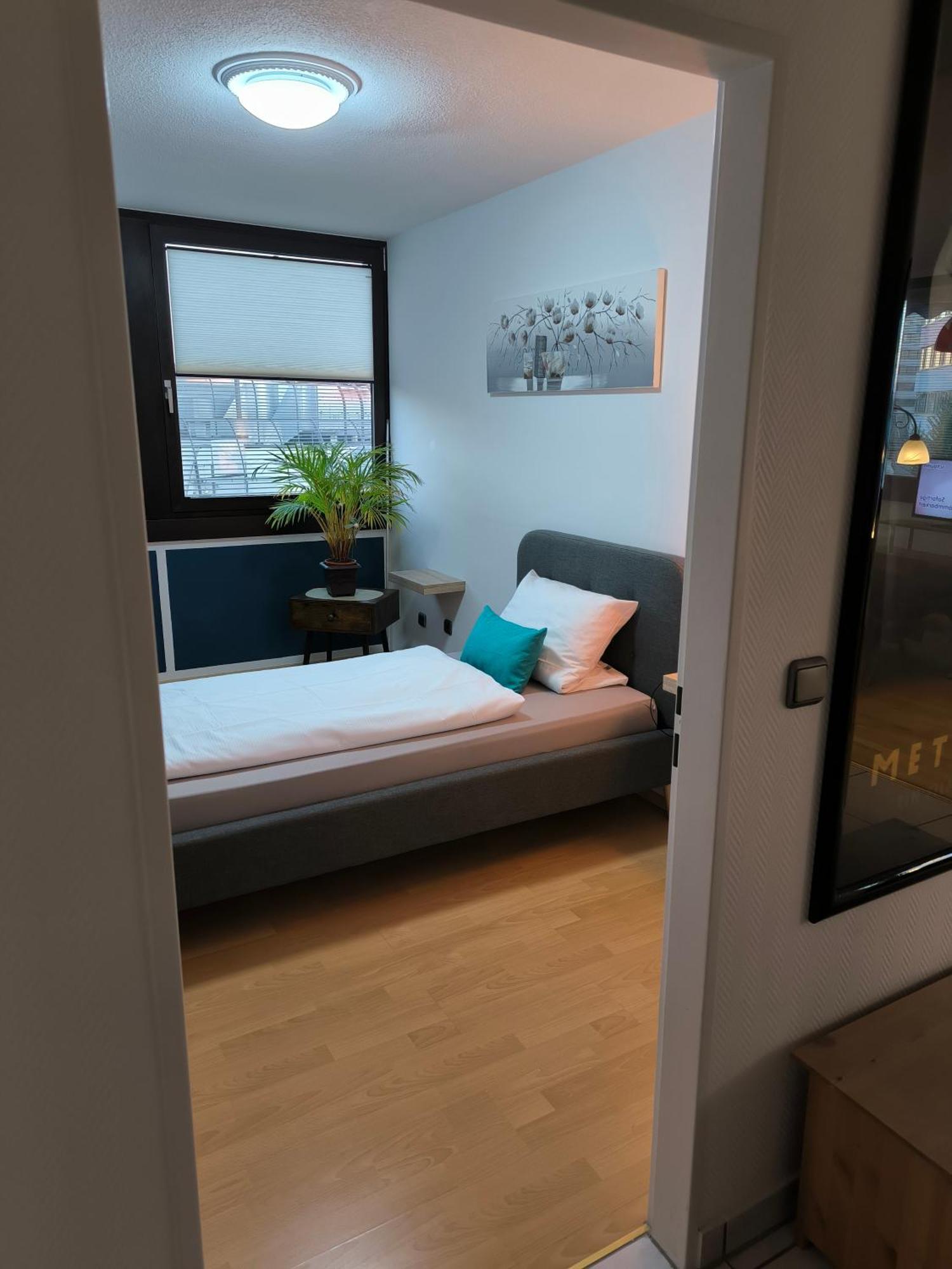 Apartment: Two-bedroom Comfort With Dual Balconies * Leverkusen